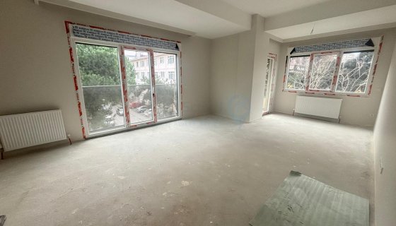 GÖZTEPE'DE SATILIK CADDEYE ÇOK YAKIN YENİ BİNADA 3+1 DAİRE